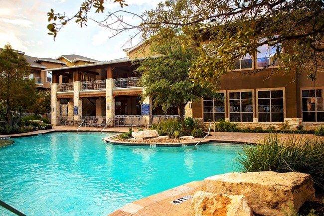 Bascom’s Texas Buying Spree
