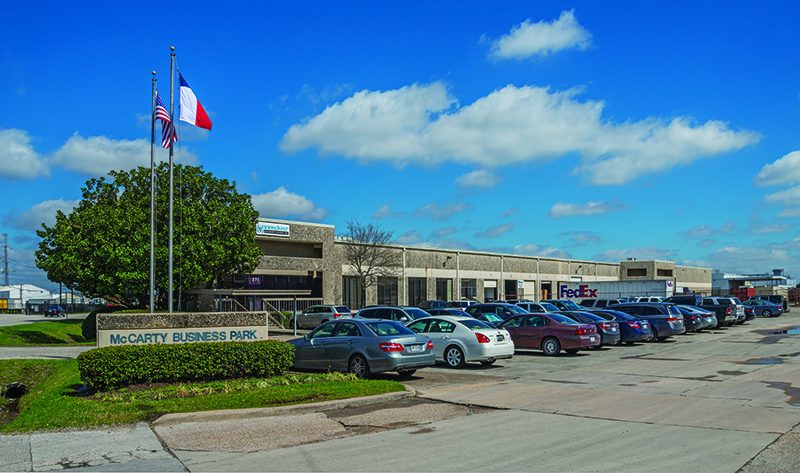 Houston: Dallas Fund Buys 936,608 Square Feet