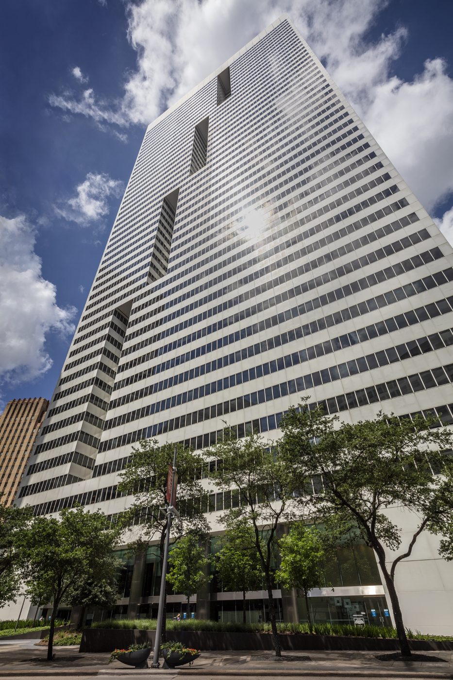 Energy Firm Leases Major Space in Downtown at 1001 Fannin