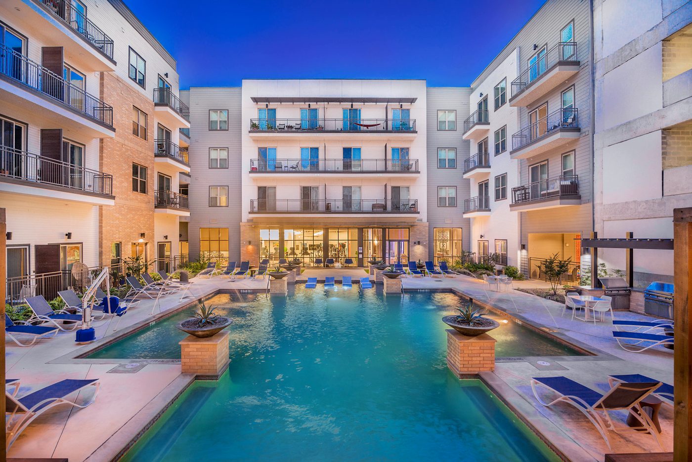 San Antonio Community: Houston Multifamily Firm Buys
