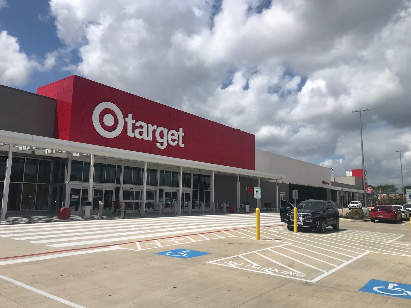 Massive Retail Development Opens in Katy