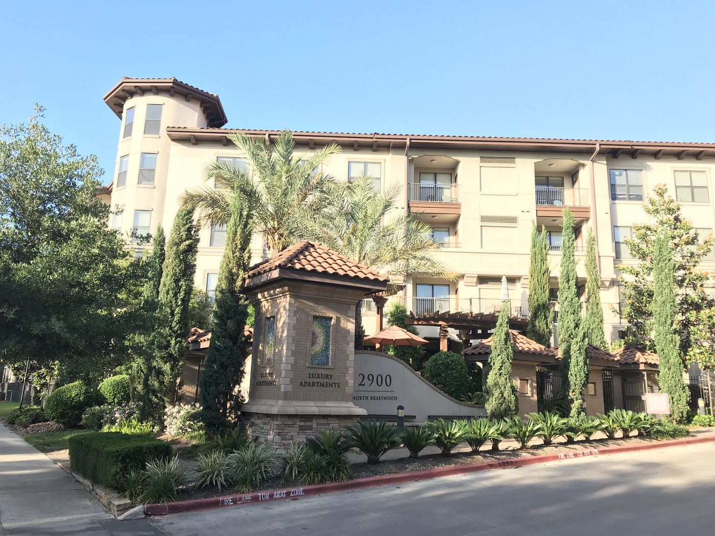 $98 Million: Alliance Residential secures Med Center Apartments